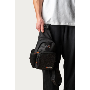 Rival shoulder bag